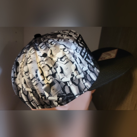 BNWT - Star Wars Adjustable Hat - Picture 6 of 6